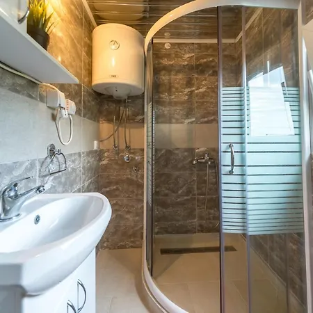 Lux In Downtown Apartment Belgrade